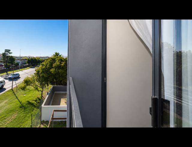 2 BEDROOM APARTMENT FOR SALE IN GROENVALLEI